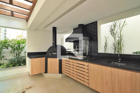 Apartamento à venda com 183m², 3 quartos e 3 vagas Apartamento à venda com 183m², 3 quartos e 3 vagasÁrea comum - Churrasqueira