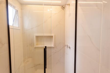 Apartamento à venda com 183m², 3 quartos e 3 vagas Apartamento à venda com 183m², 3 quartos e 3 vagasBanheiro Social