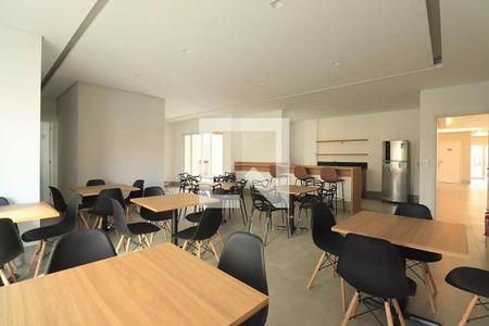 Apartamento à venda com 183m², 3 quartos e 3 vagas Apartamento à venda com 183m², 3 quartos e 3 vagasÁrea comum - Salão de festas