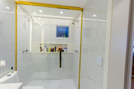 Apartamento à venda com 183m², 3 quartos e 3 vagas Apartamento à venda com 183m², 3 quartos e 3 vagasBanheiro da Suíte 2