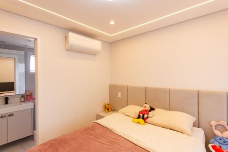 Apartamento à venda com 183m², 3 quartos e 3 vagas Apartamento à venda com 183m², 3 quartos e 3 vagasSuíte 1