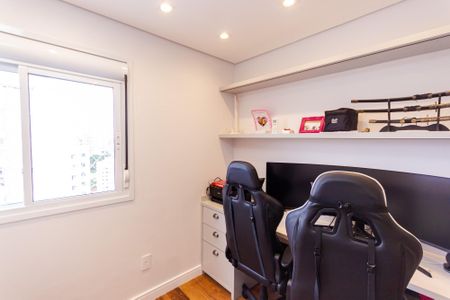 Apartamento à venda com 183m², 3 quartos e 3 vagas Apartamento à venda com 183m², 3 quartos e 3 vagasQuarto