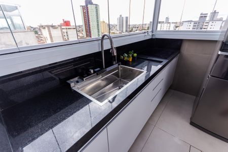 Apartamento à venda com 183m², 3 quartos e 3 vagas Apartamento à venda com 183m², 3 quartos e 3 vagasCobertura