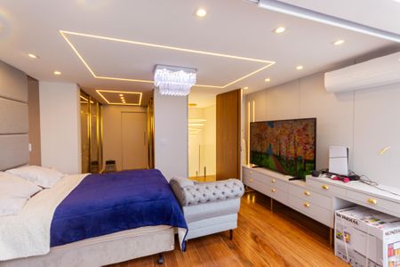 Apartamento à venda com 183m², 3 quartos e 3 vagas Apartamento à venda com 183m², 3 quartos e 3 vagasSuíte 2