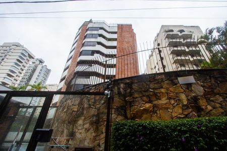 Apartamento para alugar com 163m², 4 quartos e 3 vagas Apartamento para alugar com 163m², 4 quartos e 3 vagasFachada