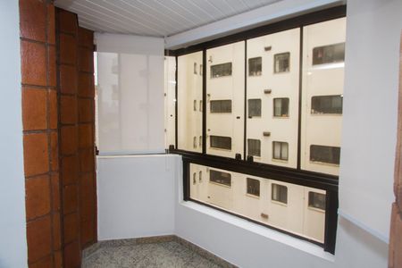 Apartamento para alugar com 163m², 4 quartos e 3 vagas Apartamento para alugar com 163m², 4 quartos e 3 vagasQuarto