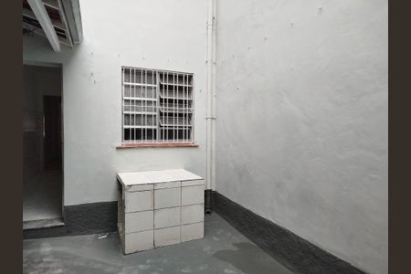 Casa para alugar com 150m², 2 quartos e 1 vaga Casa para alugar com 150m², 2 quartos e 1 vagaÁrea de serviço e quintal