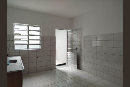 Casa para alugar com 150m², 2 quartos e 1 vaga Casa para alugar com 150m², 2 quartos e 1 vagaBanheiro 1