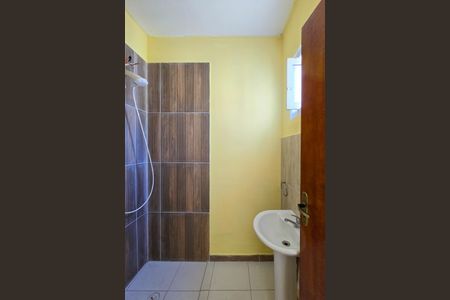 Casa para alugar com 210m², 2 quartos e 2 vagas Casa para alugar com 210m², 2 quartos e 2 vagasBanheiro- Churrasqueira