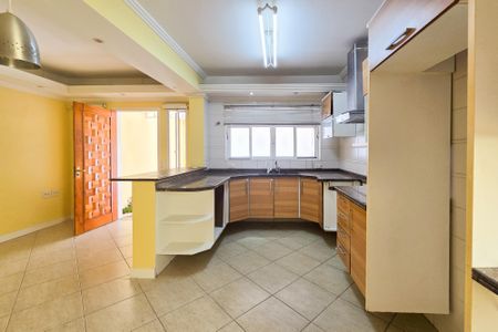 Casa para alugar com 210m², 2 quartos e 2 vagas Casa para alugar com 210m², 2 quartos e 2 vagasCozinha