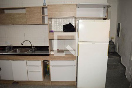 Casa para alugar com 80m², 2 quartos e sem vaga