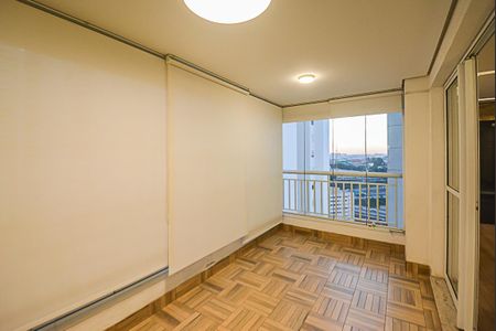 Apartamento para alugar com 107m², 2 quartos e 2 vagas Apartamento para alugar com 107m², 2 quartos e 2 vagasSacada