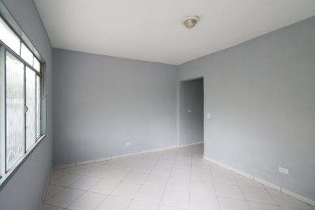 Casa para alugar com 200m², 2 quartos e 2 vagasSala