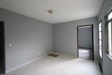 Sala de casa para alugar com 2 quartos, 200m² em Conceição, Diadema