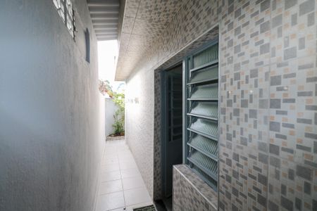 Casa para alugar com 200m², 2 quartos e 2 vagasQuintal