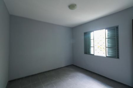 Casa para alugar com 200m², 2 quartos e 2 vagasQuarto 1