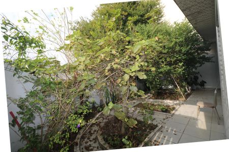 Casa para alugar com 200m², 2 quartos e 2 vagasQuintal