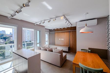 Sala de kitnet/studio para alugar com 1 quarto, 45m² em Vila Mariana, São Paulo