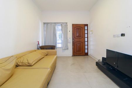 Casa para alugar com 120m², 3 quartos e 1 vaga Casa para alugar com 120m², 3 quartos e 1 vagaSala
