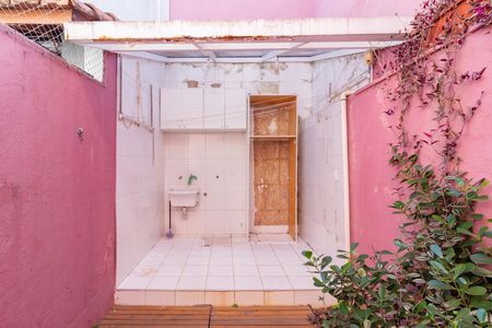 Casa para alugar com 82m², 2 quartos e 2 vagas Casa para alugar com 82m², 2 quartos e 2 vagasLavanderia