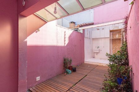 Casa para alugar com 82m², 2 quartos e 2 vagas Casa para alugar com 82m², 2 quartos e 2 vagasLavanderia