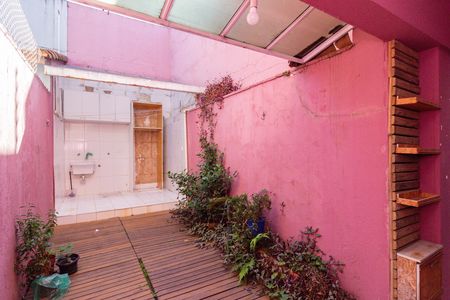 Casa para alugar com 82m², 2 quartos e 2 vagas Casa para alugar com 82m², 2 quartos e 2 vagasLavanderia