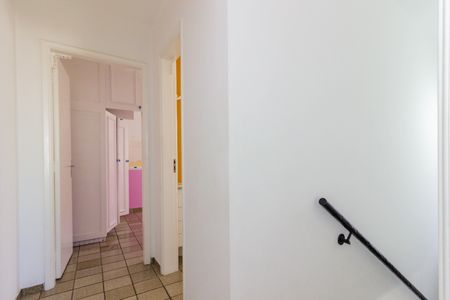Casa para alugar com 82m², 2 quartos e 2 vagas Casa para alugar com 82m², 2 quartos e 2 vagasCorredor Superior
