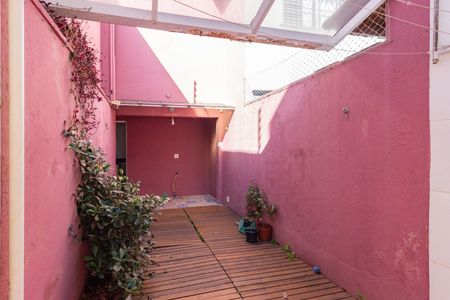 Casa para alugar com 82m², 2 quartos e 2 vagas Casa para alugar com 82m², 2 quartos e 2 vagasQuintal