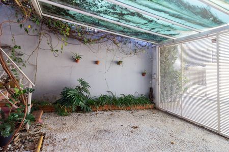 Casa para alugar com 82m², 2 quartos e 2 vagas Casa para alugar com 82m², 2 quartos e 2 vagasGaragem