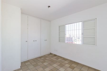 Casa para alugar com 82m², 2 quartos e 2 vagas Casa para alugar com 82m², 2 quartos e 2 vagasQuarto 1