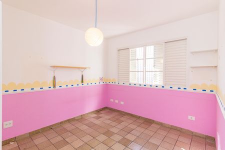 Casa para alugar com 82m², 2 quartos e 2 vagas Casa para alugar com 82m², 2 quartos e 2 vagasQuarto 2
