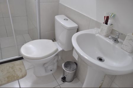 Apartamento para alugar com 45m², 2 quartos e sem vagaBanheiro social