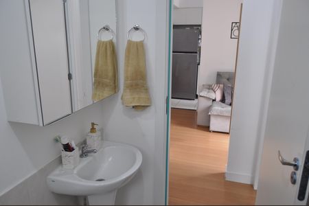 Apartamento para alugar com 45m², 2 quartos e sem vagaBanheiro social
