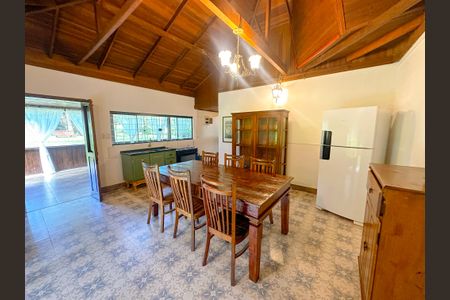 Sala  de casa para alugar com 1 quarto, 130m² em São João do Rio Vermelho, Florianópolis