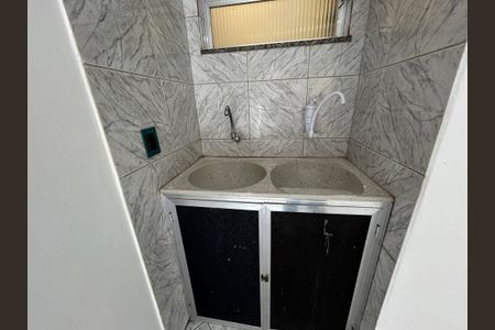 Cozinha de kitnet/studio para alugar com 1 quarto, 15m² em Engenho de Dentro, Rio de Janeiro