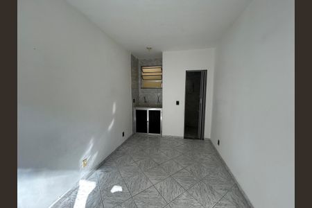 Sala/Quarto/Cozinha de kitnet/studio para alugar com 1 quarto, 15m² em Engenho de Dentro, Rio de Janeiro