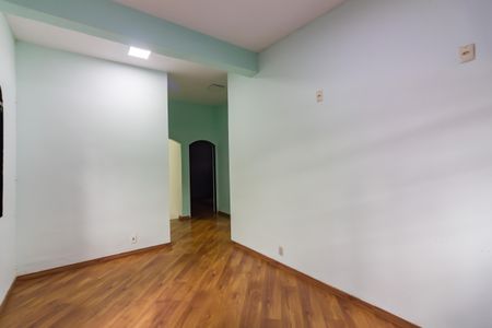 Casa para alugar com 180m², 2 quartos e 4 vagasSala 