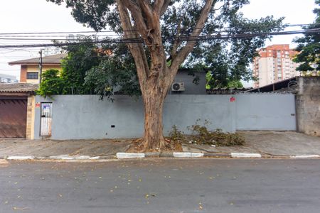 Casa para alugar com 180m², 2 quartos e 4 vagasFachada