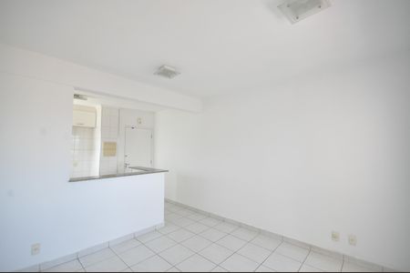 Sala de apartamento para alugar com 3 quartos, 55m² em Vila Mazzei, São Paulo