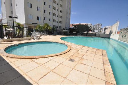 Apartamento à venda com 55m², 3 quartos e 1 vagaÁrea comum - Piscina