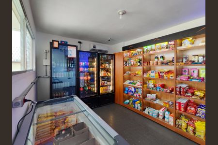 Apartamento à venda com 57m², 2 quartos e 1 vagaMercadinho