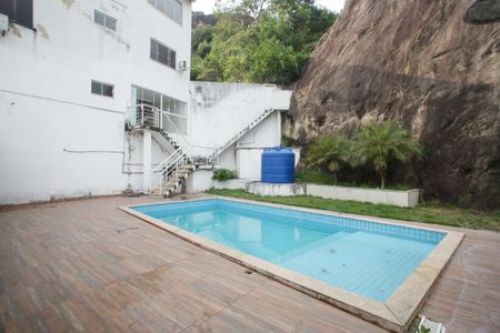 Casa para alugar com 360m², 3 quartos e 1 vagaPiscina