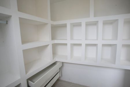 Casa para alugar com 360m², 3 quartos e 1 vagaCloset da Suíte 1
