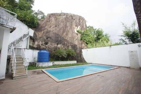 Casa para alugar com 360m², 3 quartos e 1 vagaPiscina