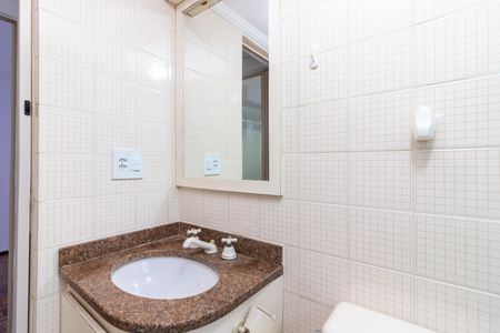 Apartamento para alugar com 48m², 2 quartos e 1 vaga Apartamento para alugar com 48m², 2 quartos e 1 vagaBanheiro