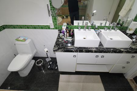 Banheiro da Suíte de apartamento à venda com 4 quartos, 216m² em Santana, São Paulo