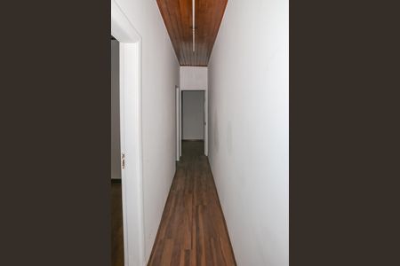 Corredor de casa para alugar com 4 quartos, 130m² em Vila Pompéia, São Paulo