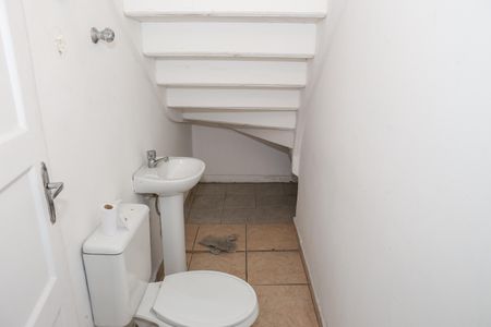 Lavabo de casa para alugar com 4 quartos, 130m² em Vila Pompéia, São Paulo
