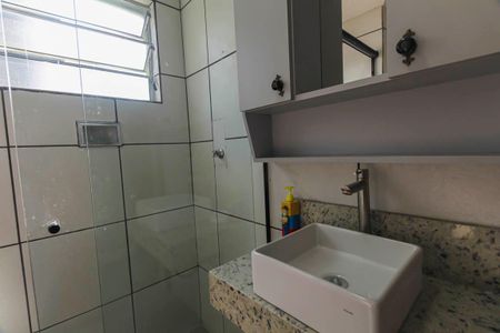 Apartamento para alugar com 47m², 2 quartos e 1 vaga Apartamento para alugar com 47m², 2 quartos e 1 vagaBanheiro