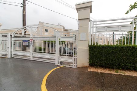 Casa de condomínio à venda com 131m², 2 quartos e 2 vagas Casa de condomínio à venda com 131m², 2 quartos e 2 vagasFachada